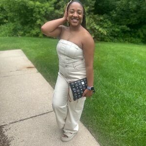 Meet your Posher, Alaina